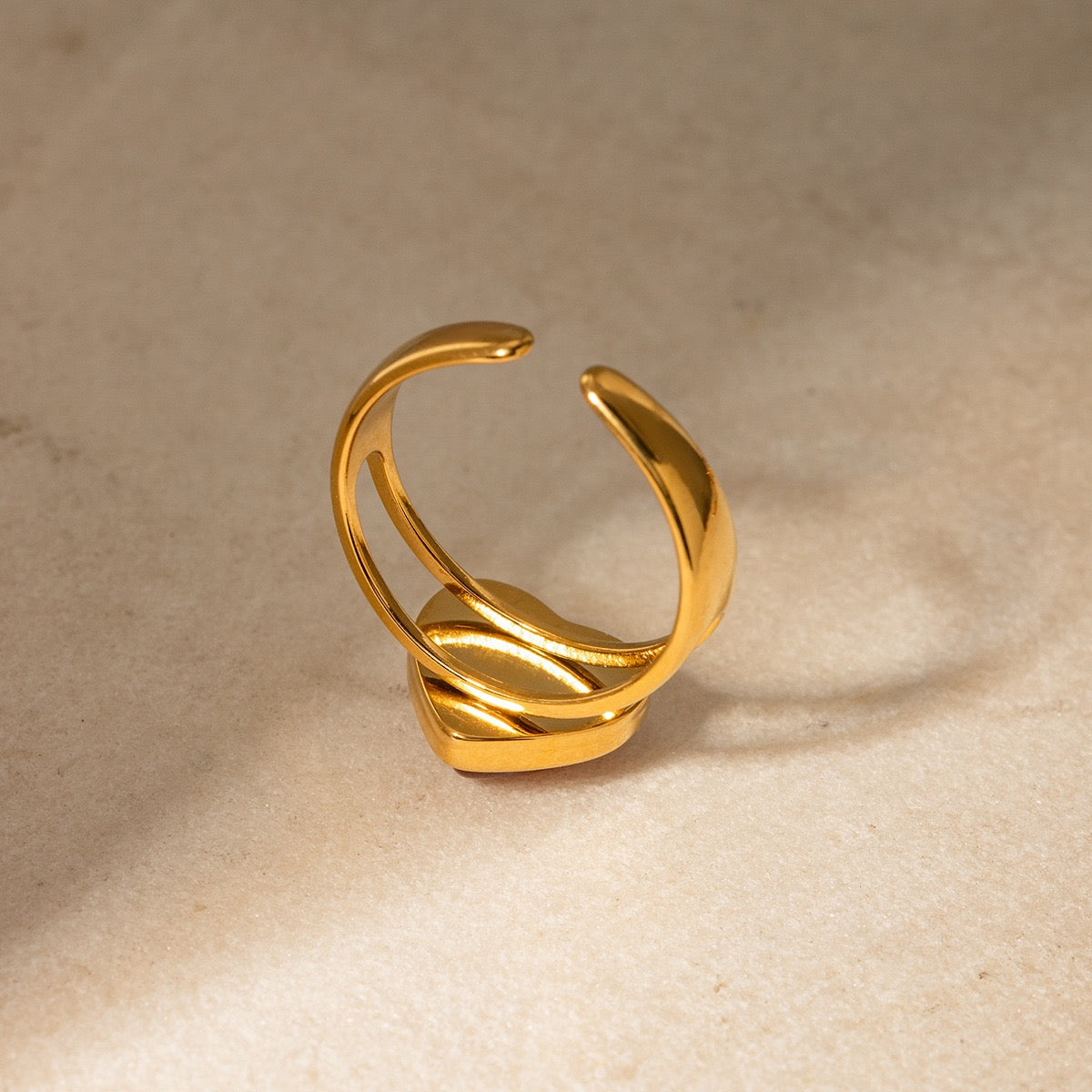 Amora Heart Ring